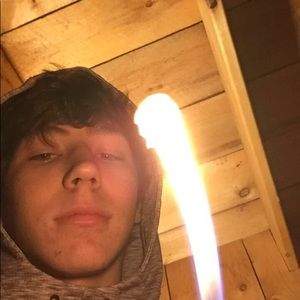 Meet your Posher, Devan